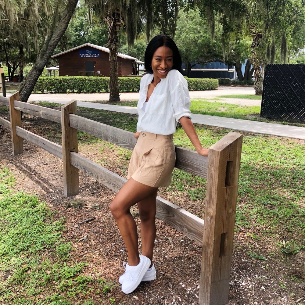 Meet your Posher, Dominique